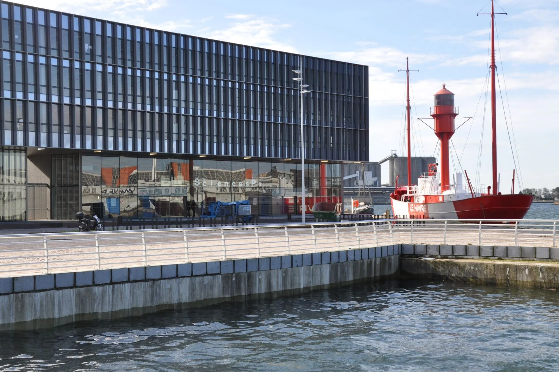 Le Havre campus building