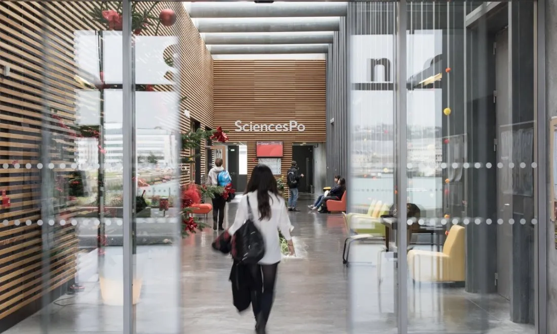 Student walking in Sciences Po building